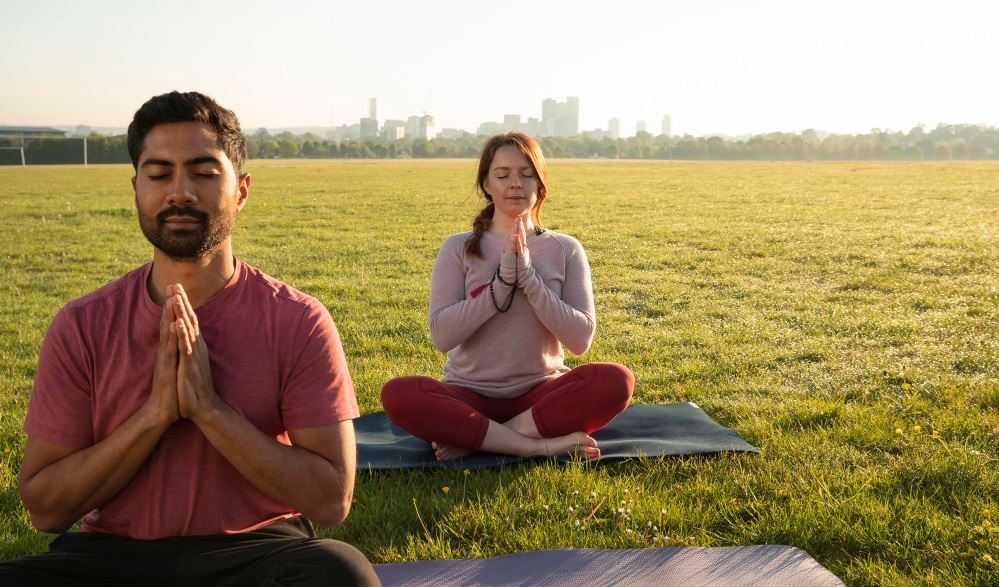 Connection Between Energy Healing and Holistic Health